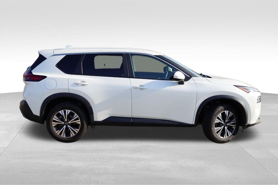 2023 Nissan Rogue SV photo 3