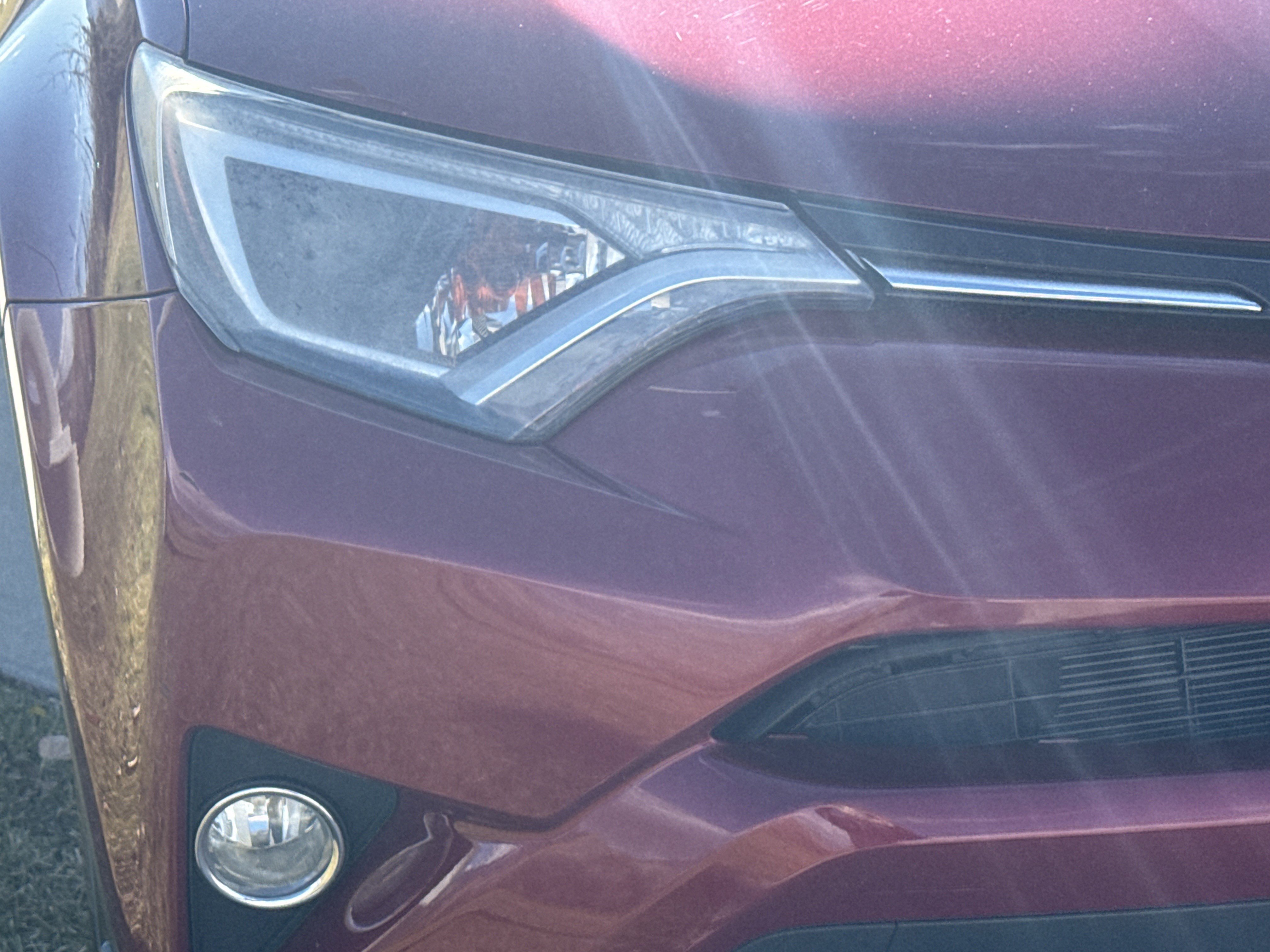 2018 Toyota RAV4 XLE photo 3