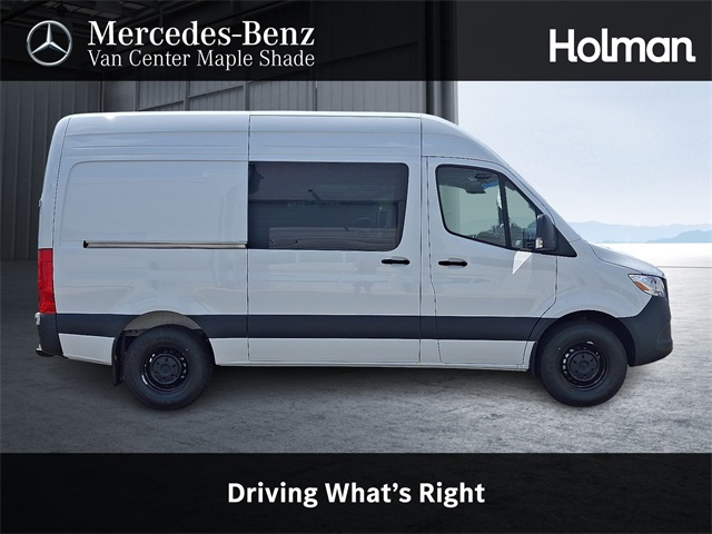 2025 Mercedes-Benz Sprinter Crew Van Base's photo