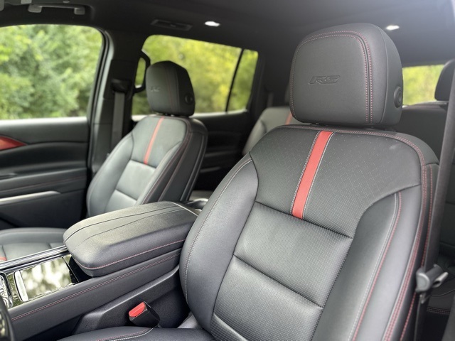 2024 Chevrolet Traverse RS photo 9