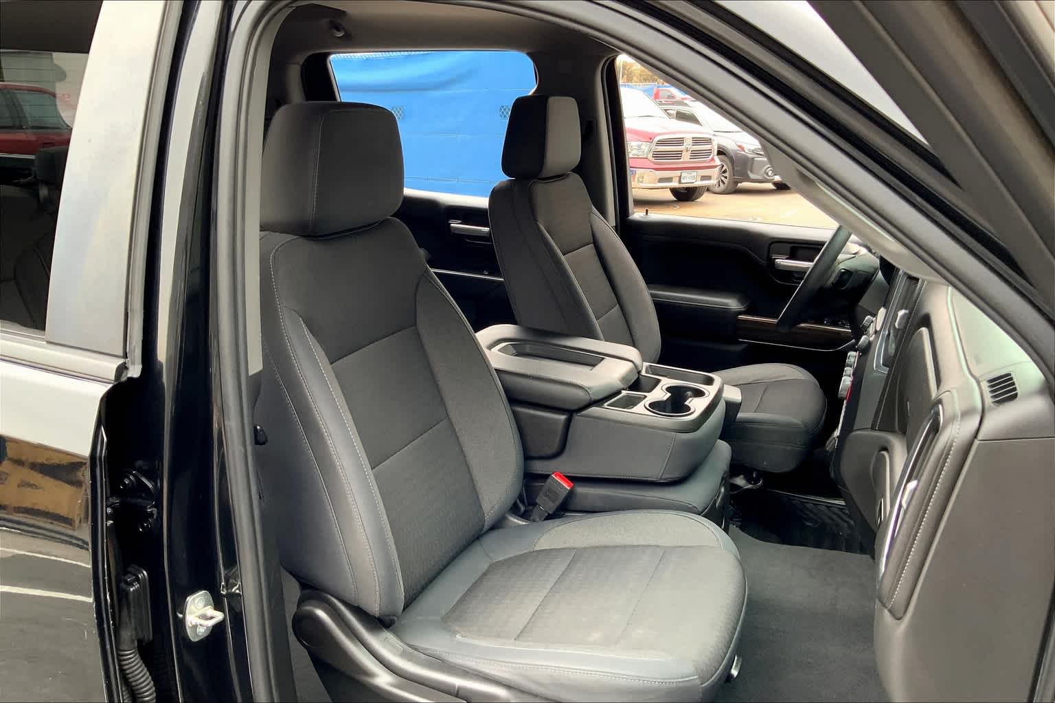 2019 Chevrolet Silverado 1500 LT photo 8