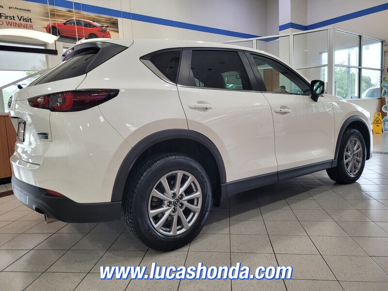 2022 Mazda CX-5 Select photo 4