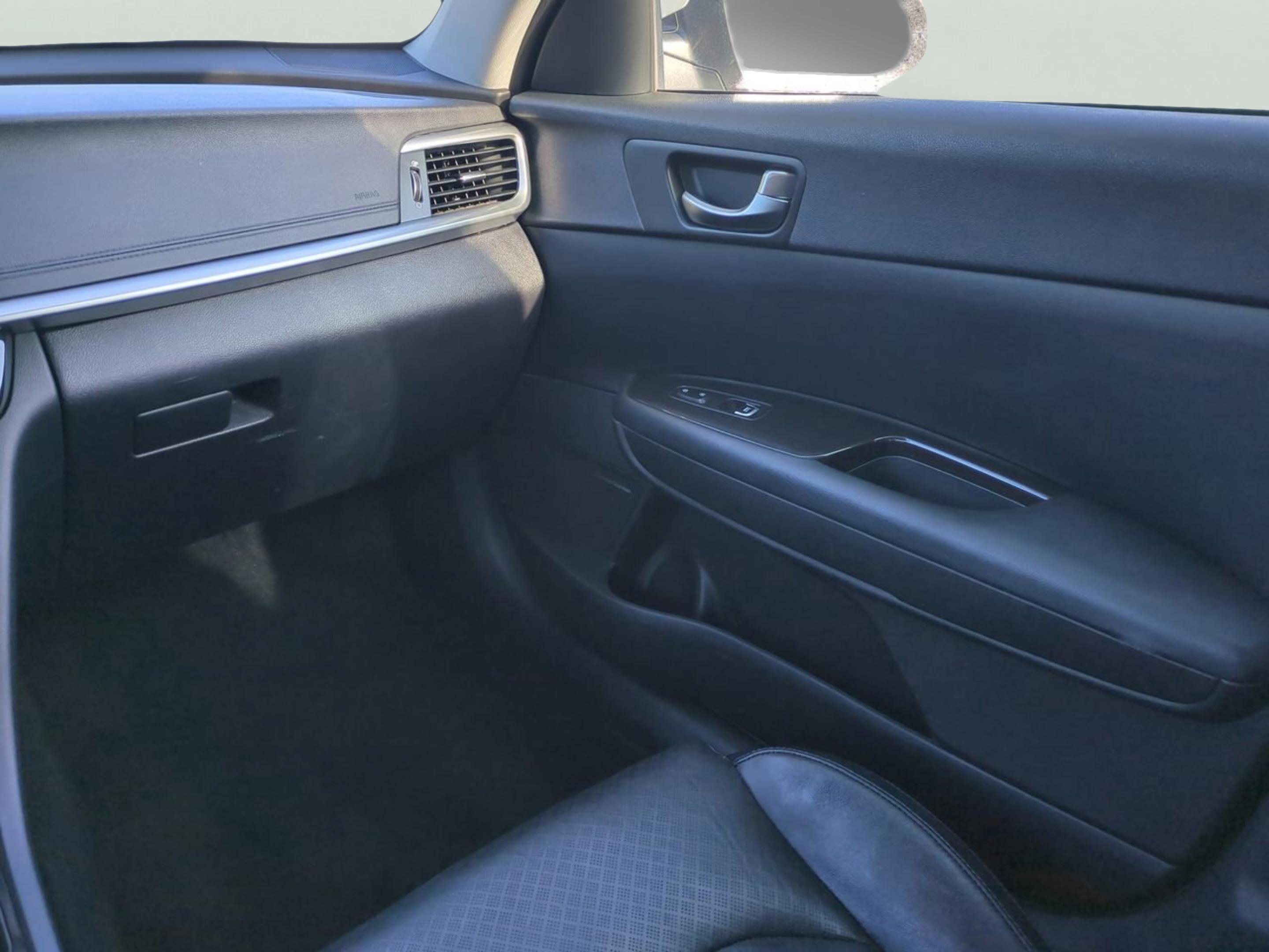 2019 Kia Optima EX Premium photo 17