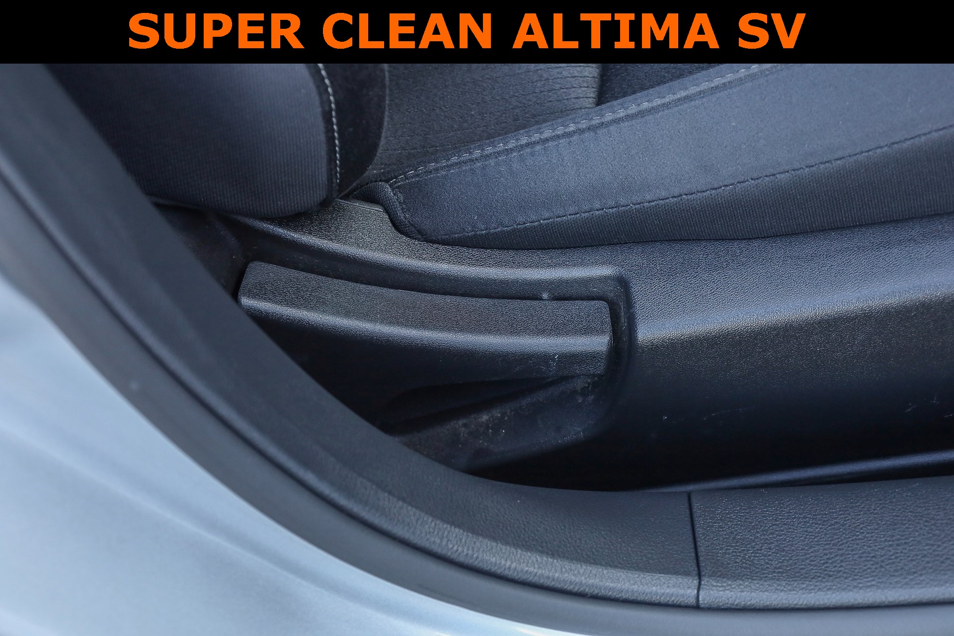 2024 Nissan Altima 2.5 SV photo 28