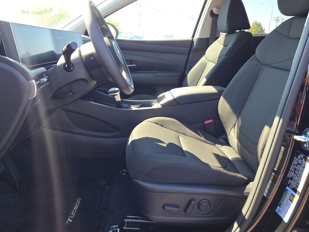 2025 Hyundai Tucson SEL photo 19
