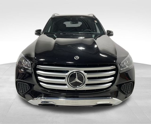 2025 Mercedes Benz GLS 450 4MATIC photo 2