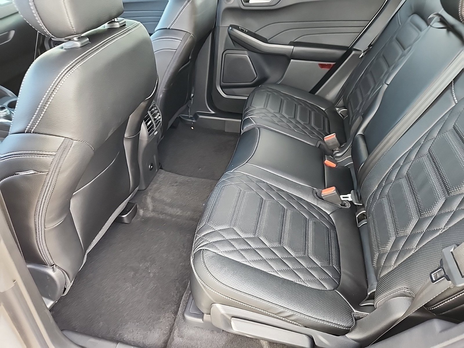 2024 Ford Escape Plug-In Hybrid photo 8
