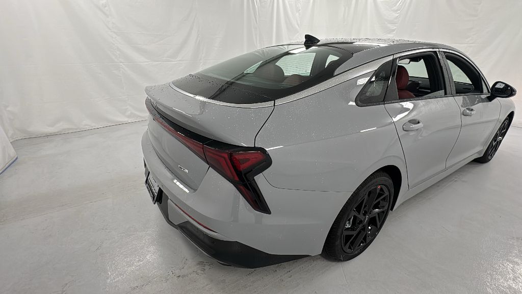 2026 Kia K5 GT-Line photo 3