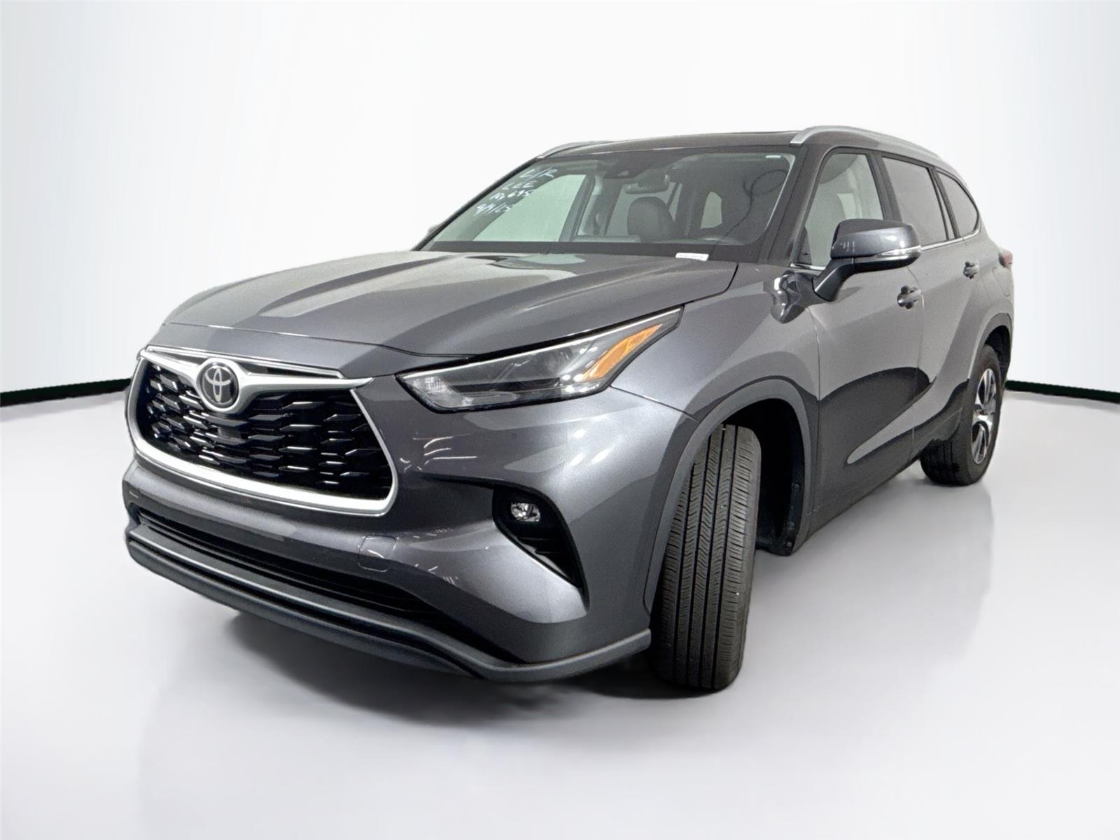 2023 Toyota Highlander Limited Platinum XLE XSE photo 2