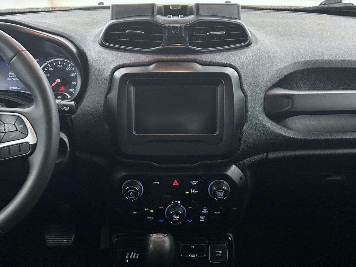 2021 Jeep Renegade Latitude photo 12
