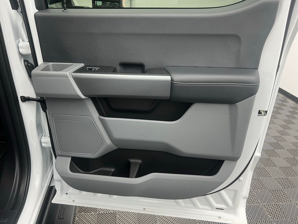 2025 Ford F-250 photo 20