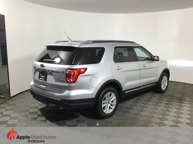 2018 Ford Explorer XLT photo 5