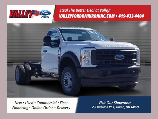 2026 Ford F-550 Super Duty Chassis Cab XL's photo