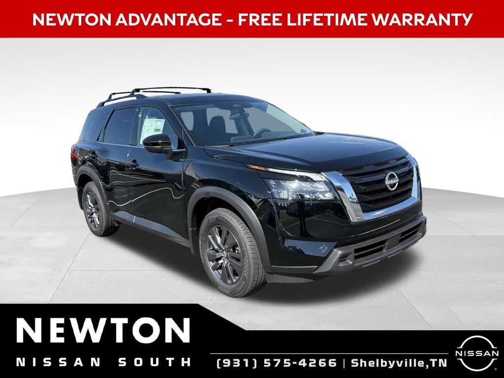 2025 Nissan Pathfinder SV's photo