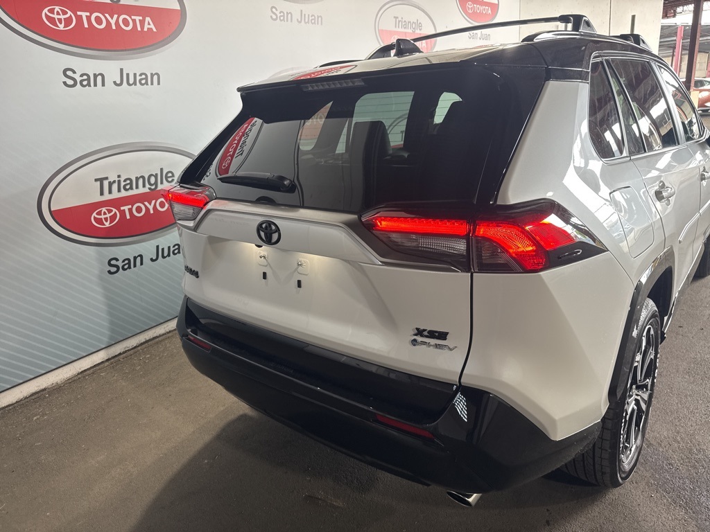 2025 Toyota RAV4 Hybrid XSE photo 19