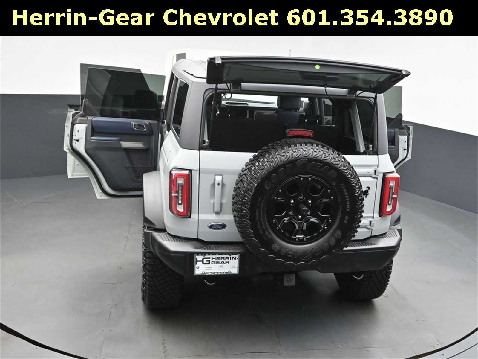 2021 Ford Bronco First Edition photo 45