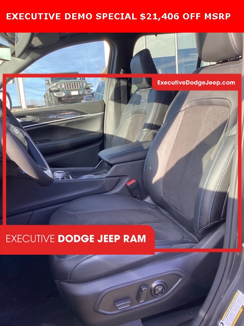 2023 Jeep Grand Cherokee Trailhawk 4xe photo 5