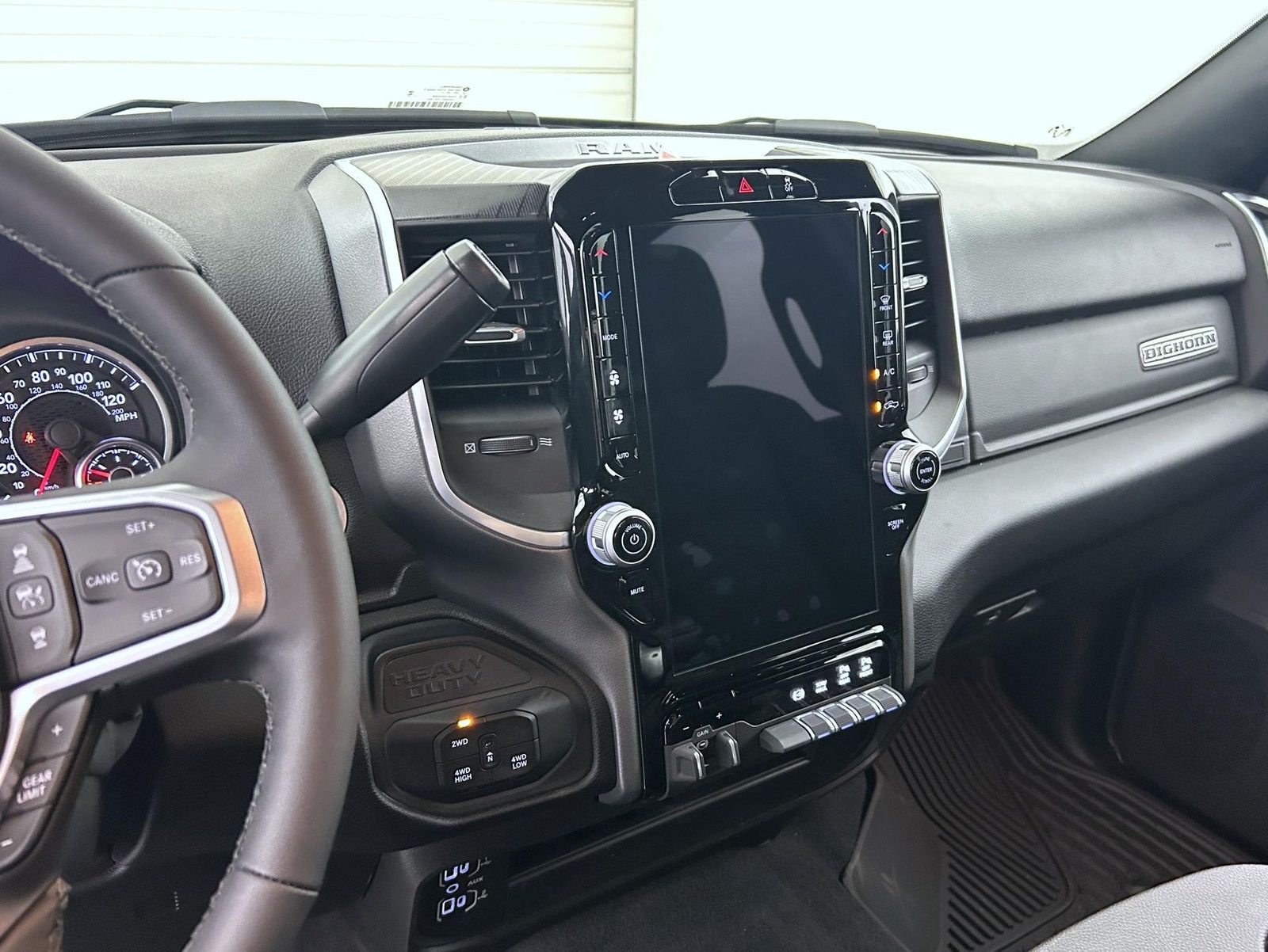 2025 Ram 3500 Big Horn photo 12