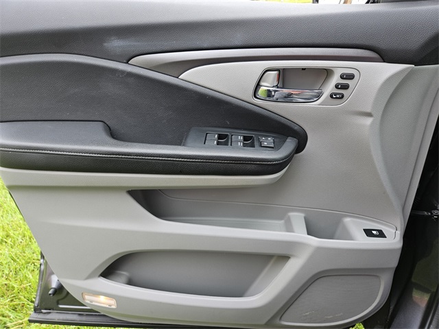 2023 Honda Ridgeline RTL-E photo 28