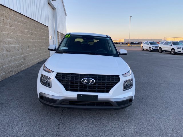 2021 Hyundai Venue SE photo 3