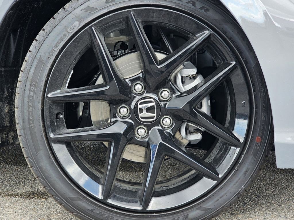 2026 Honda Civic Sport photo 3