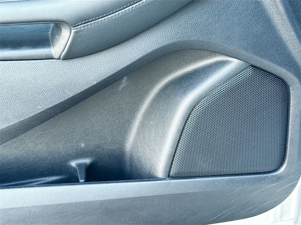 2022 Ford Edge SEL photo 18