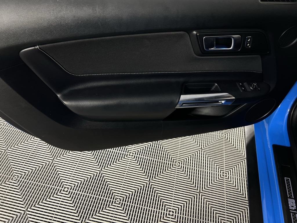 2022 Ford Mustang Mach 1 photo 21