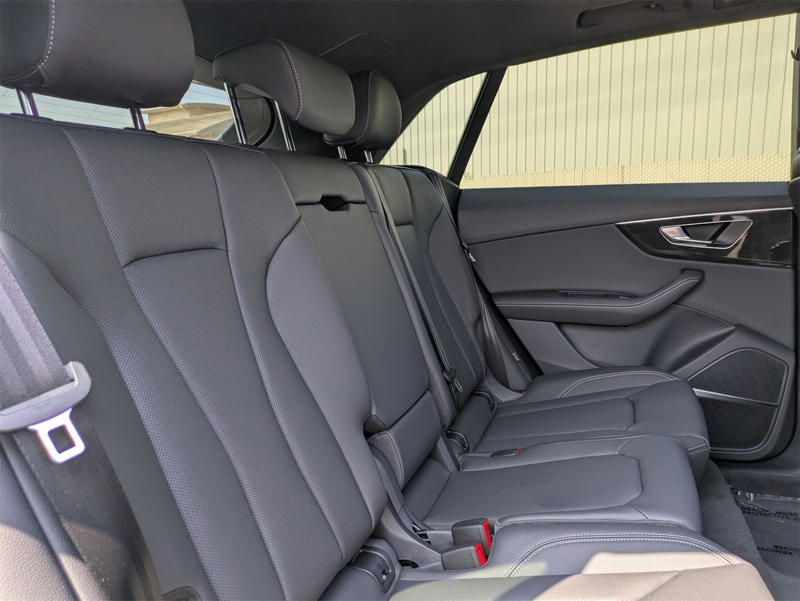 2025 Audi Q8 55 Premium Plus photo 11