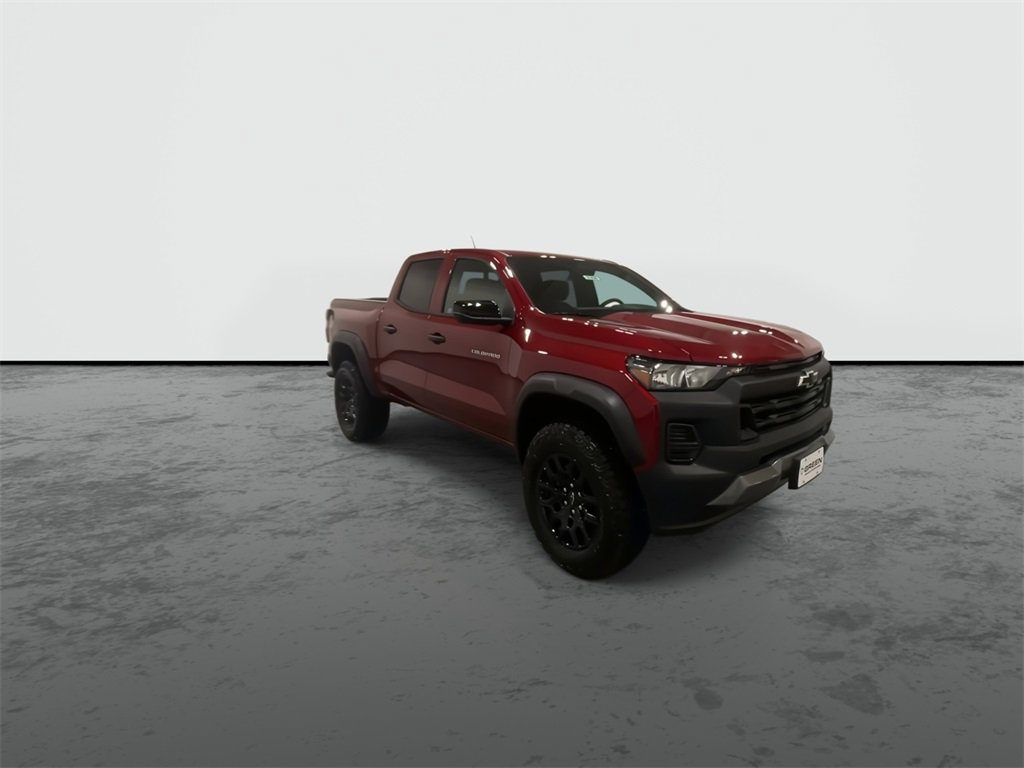 2026 Chevrolet Colorado Trail Boss photo 2