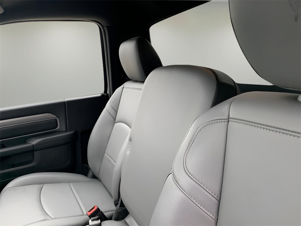 2024 Ram 5500 Tradesman photo 38