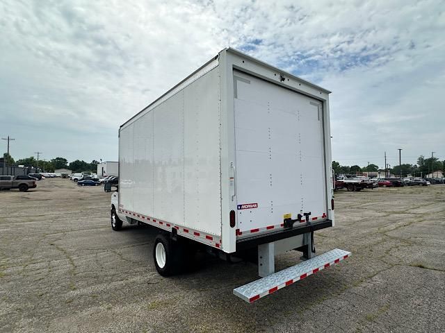 2024 Ford E-450 Cutaway photo 8