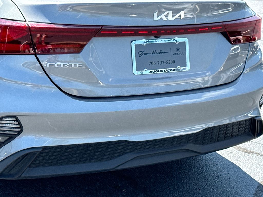 2023 Kia Forte LXS photo 8