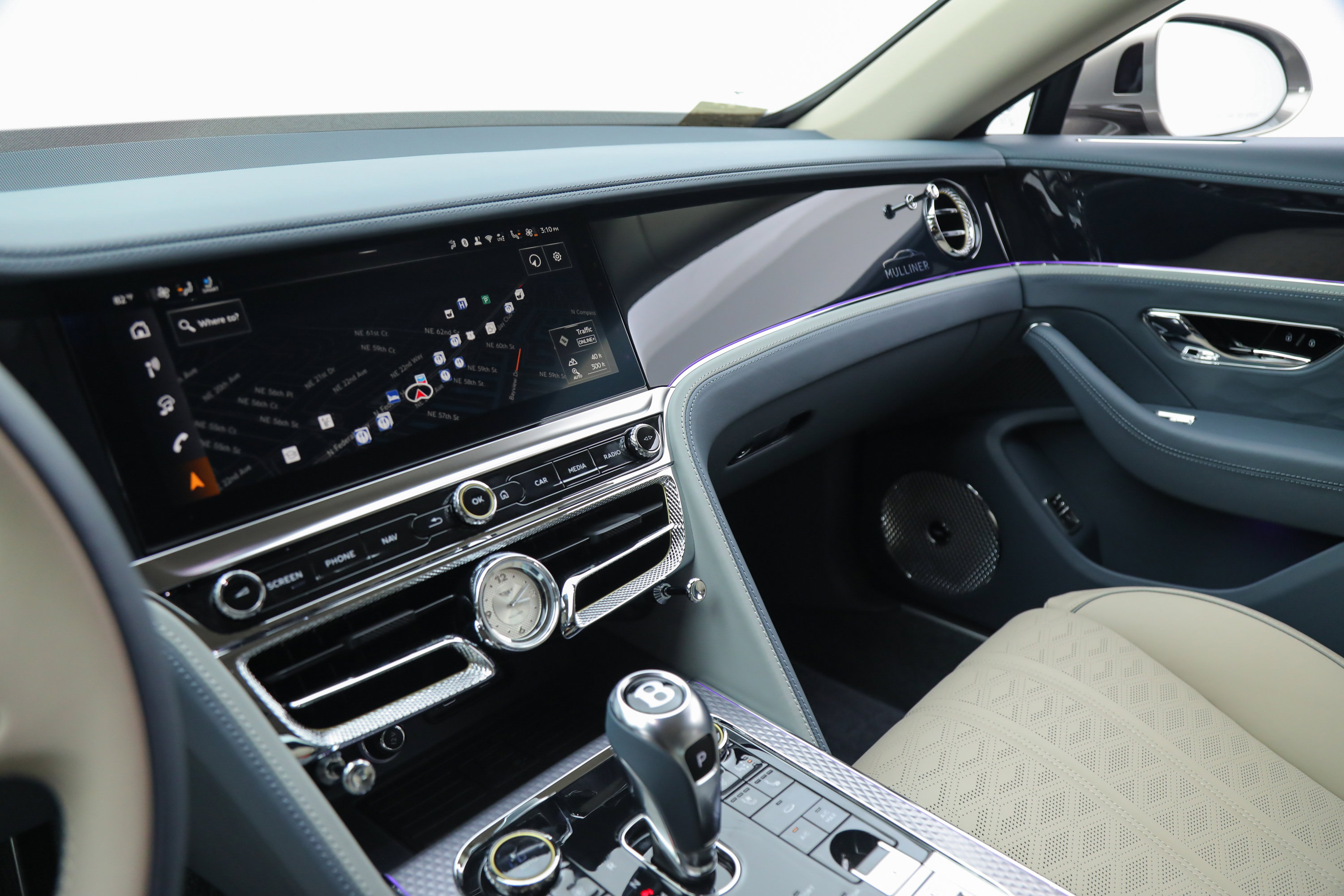 2025 Bentley Flying Spur Mulliner photo 27