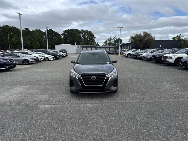2024 Nissan Kicks SV photo 2