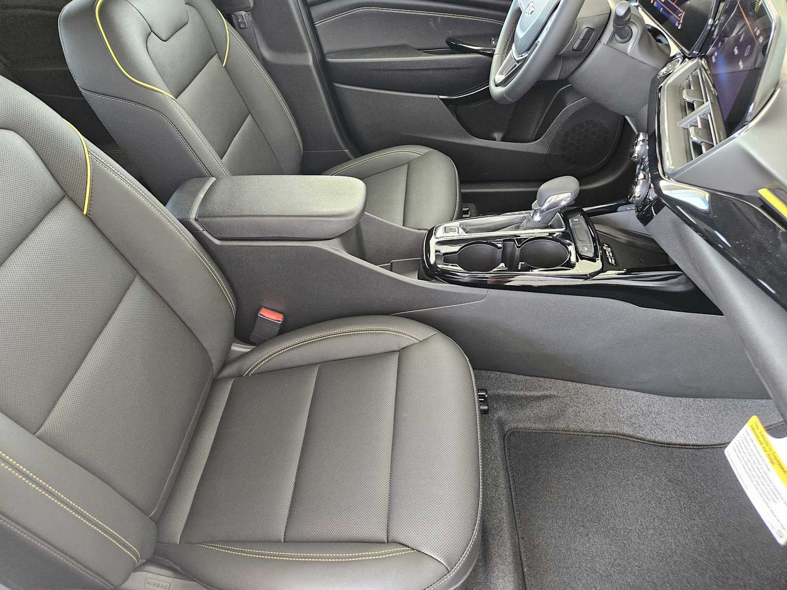 2025 Chevrolet Trax ACTIV photo 3