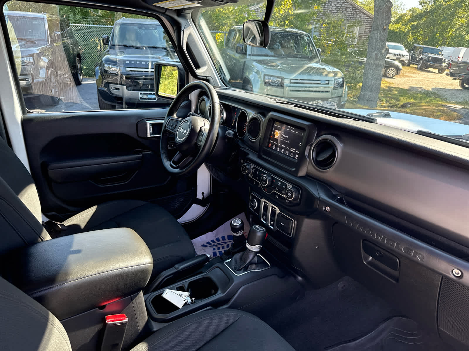 2022 Jeep Wrangler Sport S photo 22