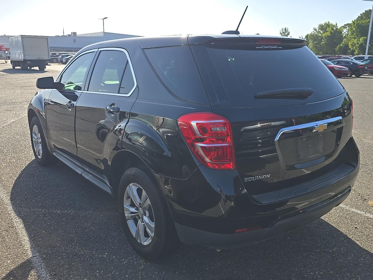 Used 2017 Chevrolet Equinox LS with VIN 2GNALBEK2H1565732 for sale in Shreveport, LA
