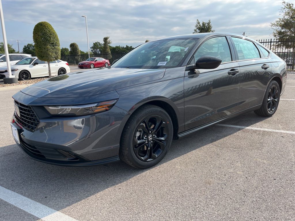 2025 Honda Accord SE's photo