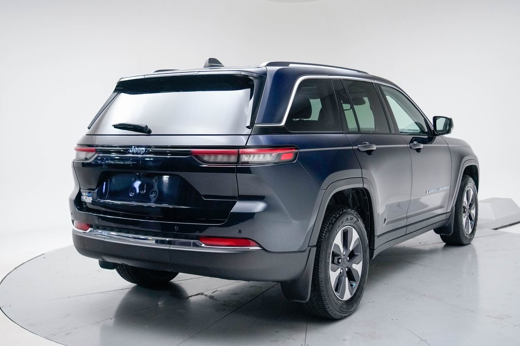 2022 Jeep Cherokee 4xe Base photo 19
