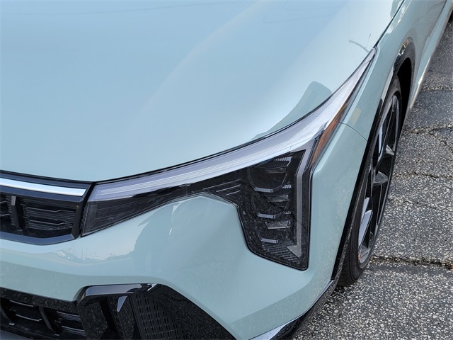 2025 Kia K4 GT-Line photo 10