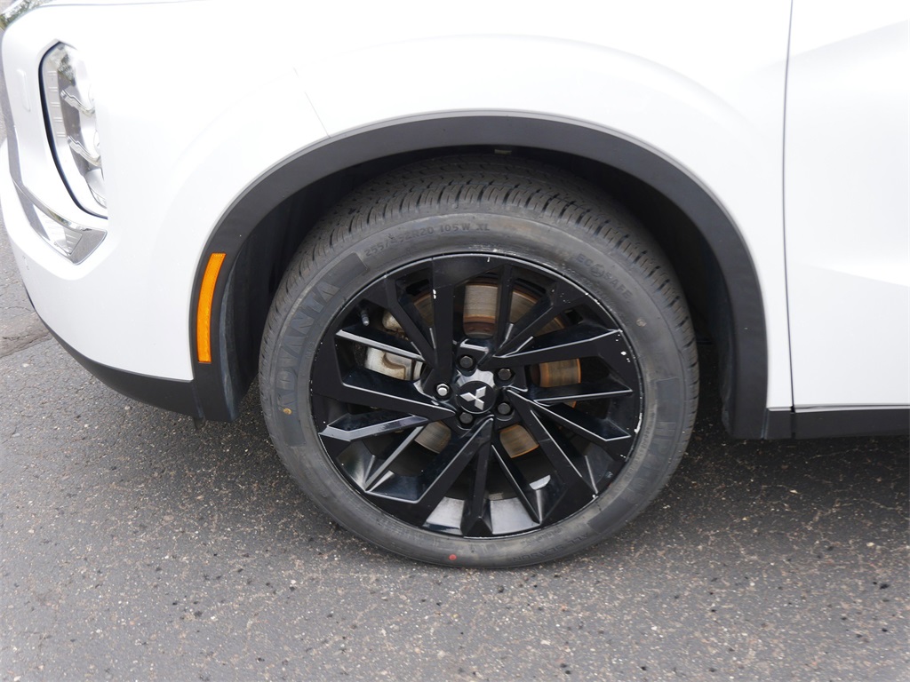 2023 Mitsubishi Outlander Ralliart SE Black Edition photo 7