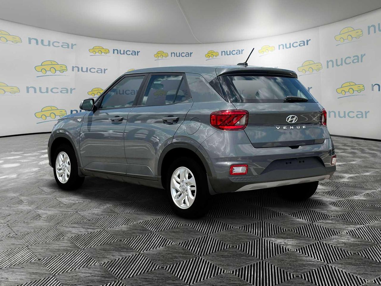 2025 Hyundai Venue SE photo 4