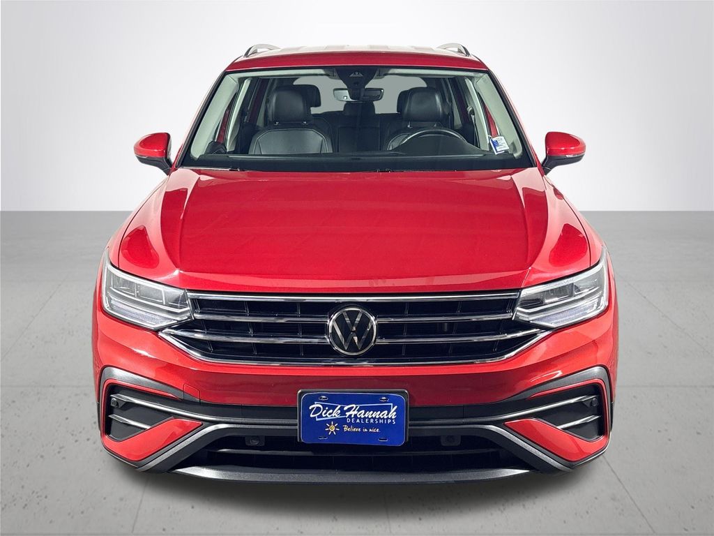 2023 Volkswagen Tiguan SE photo 3