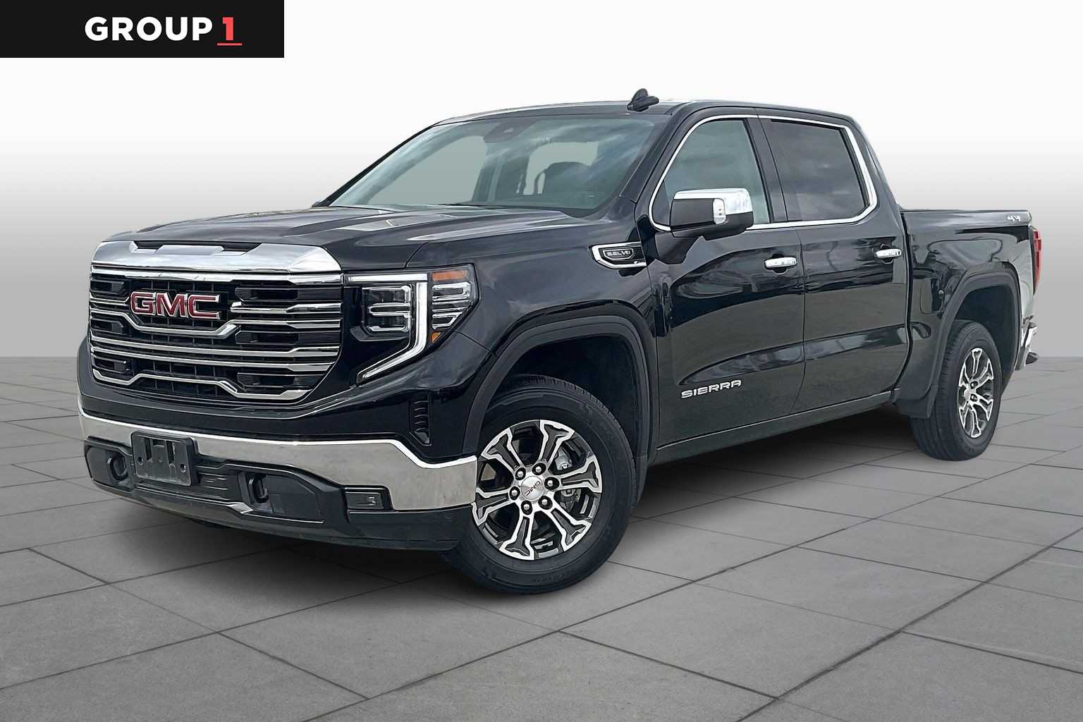 2025 GMC Sierra SLT's photo