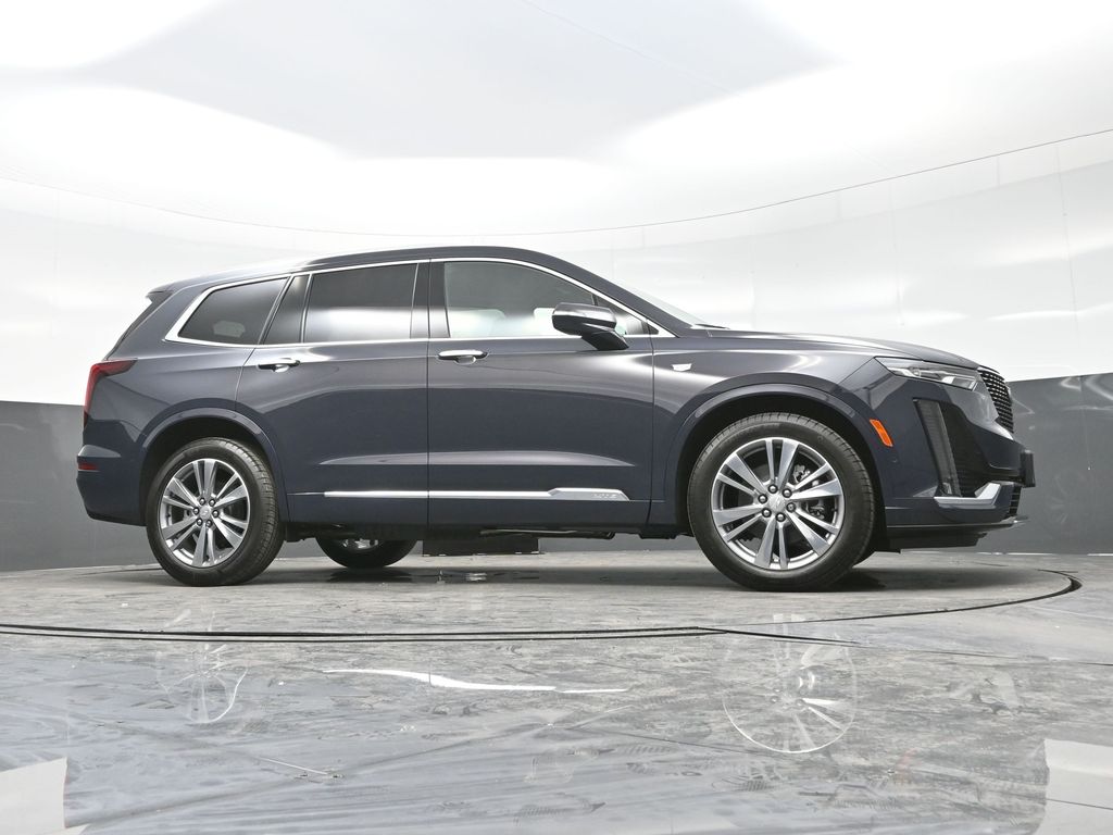 2025 Cadillac XT6 Premium Luxury photo 23