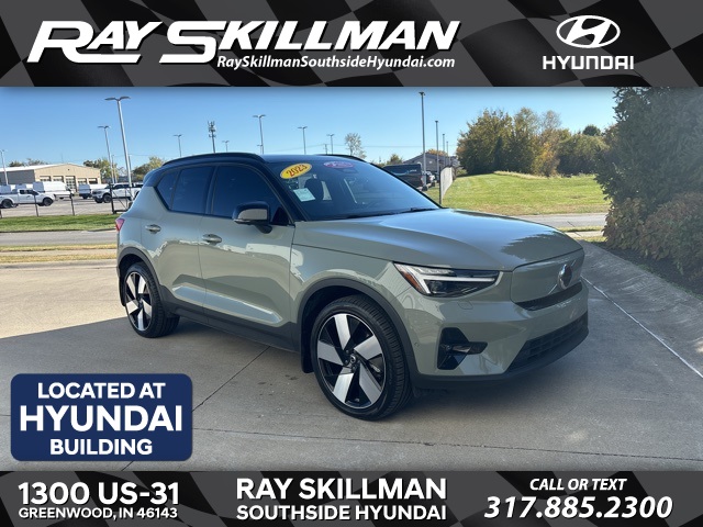 2023 Volvo XC40 Ultimate's photo