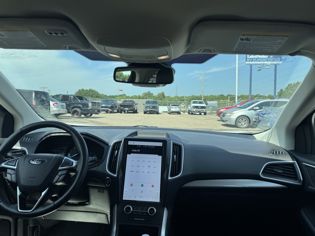 2024 Ford Edge SEL photo 10