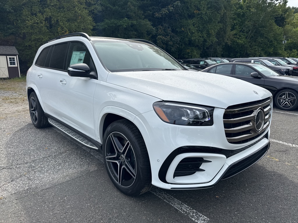 2026 Mercedes-Benz GLS Base's photo