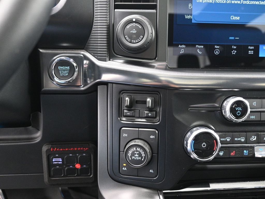 2024 Ford F-150 Lariat photo 14