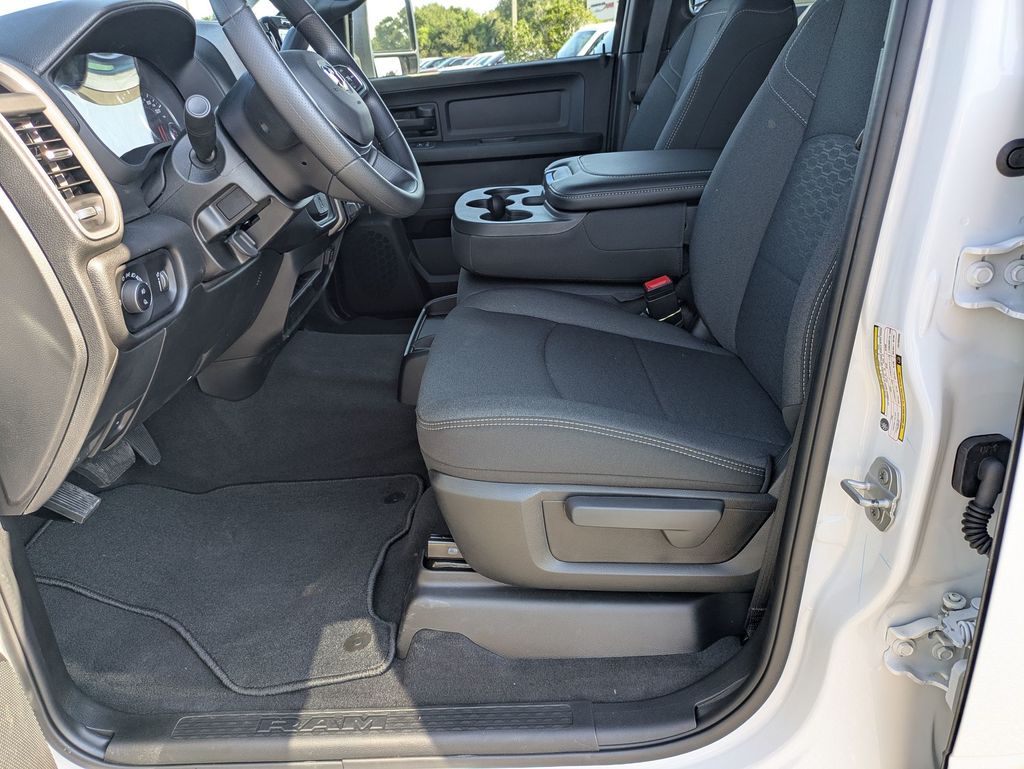 2026 Ram 3500 Tradesman photo 13
